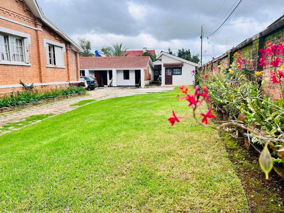 Bed&Breakfast Vanilla Antsirabe Bagian luar foto